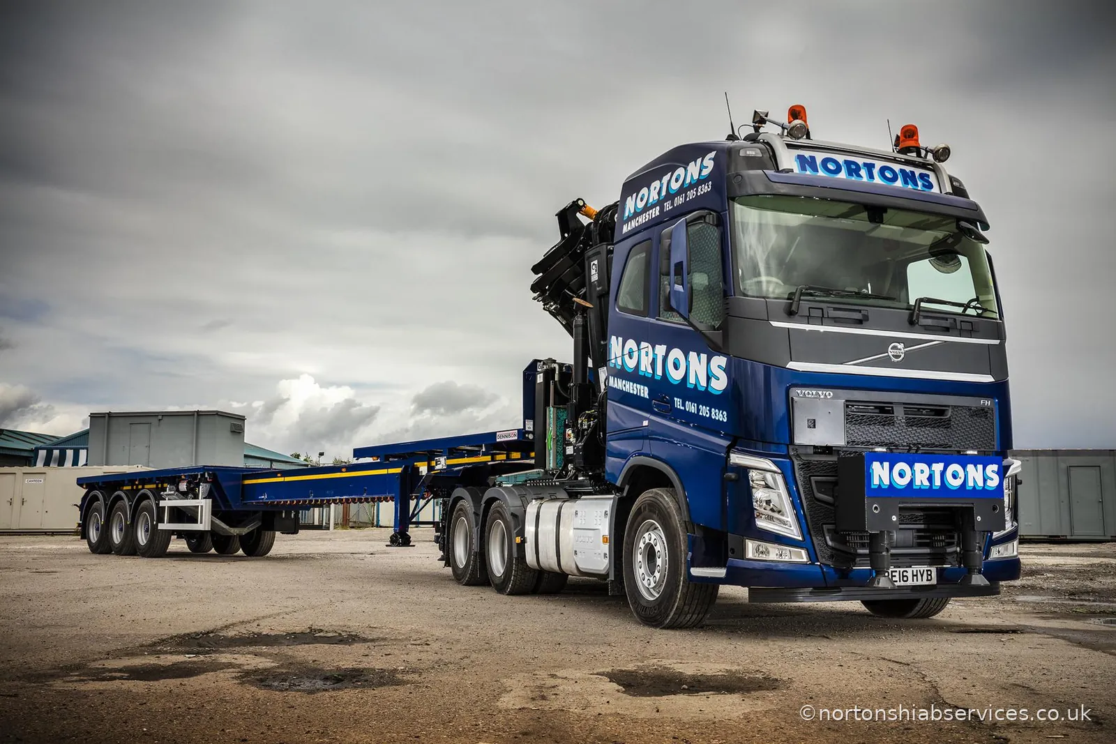 Nortons Volvo 622 hiab artic with the extendable trailer drawn out