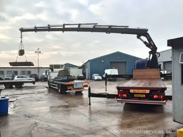 Close view of the boom sections on a Nortons 855 hiab crane