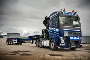 Volvo Tractor Unit with 622 Hiab